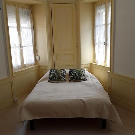 Les 3 Couronnes Appartement Granville Buitenkant foto