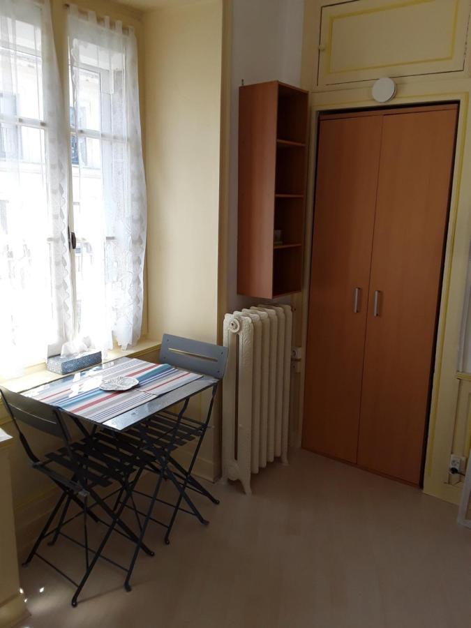 Les 3 Couronnes Appartement Granville Buitenkant foto